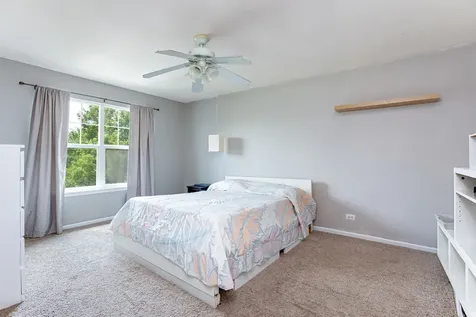385 Post Oak Circle West Chicago IL 60185