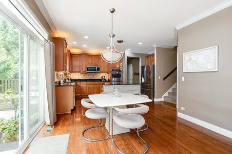 385 Post Oak Circle West Chicago IL 60185