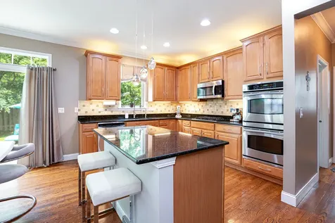 385 Post Oak Circle West Chicago IL 60185
