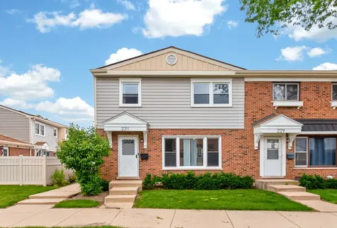 231 Lafayette Street Wood Dale IL 60191