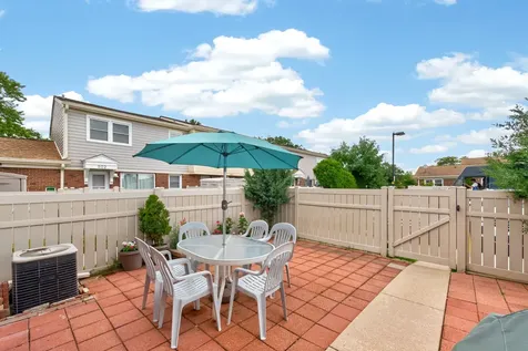 231 Lafayette Street Wood Dale IL 60191