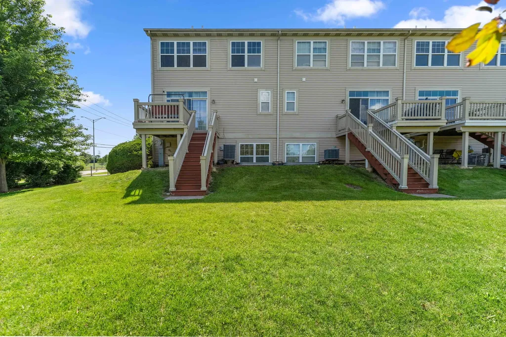 337 North Commerce Street Aurora IL 60504