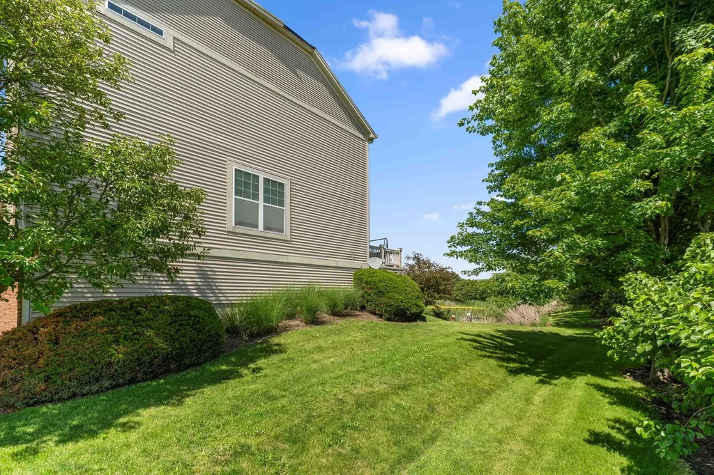 337 North Commerce Street Aurora IL 60504