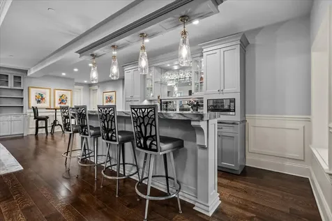 677 Sheridan Road Glencoe IL 60022
