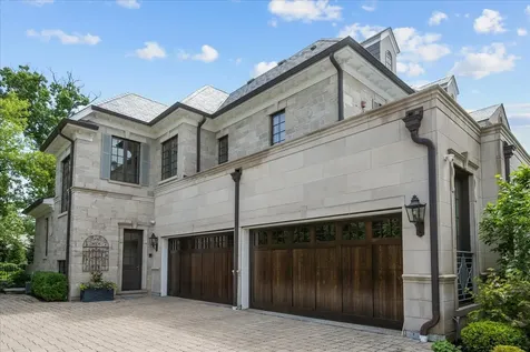 677 Sheridan Road Glencoe IL 60022