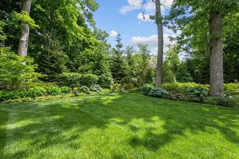 677 Sheridan Road Glencoe IL 60022