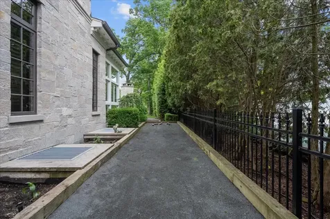 677 Sheridan Road Glencoe IL 60022