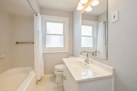 4701 Lawn Avenue Western Springs IL 60558