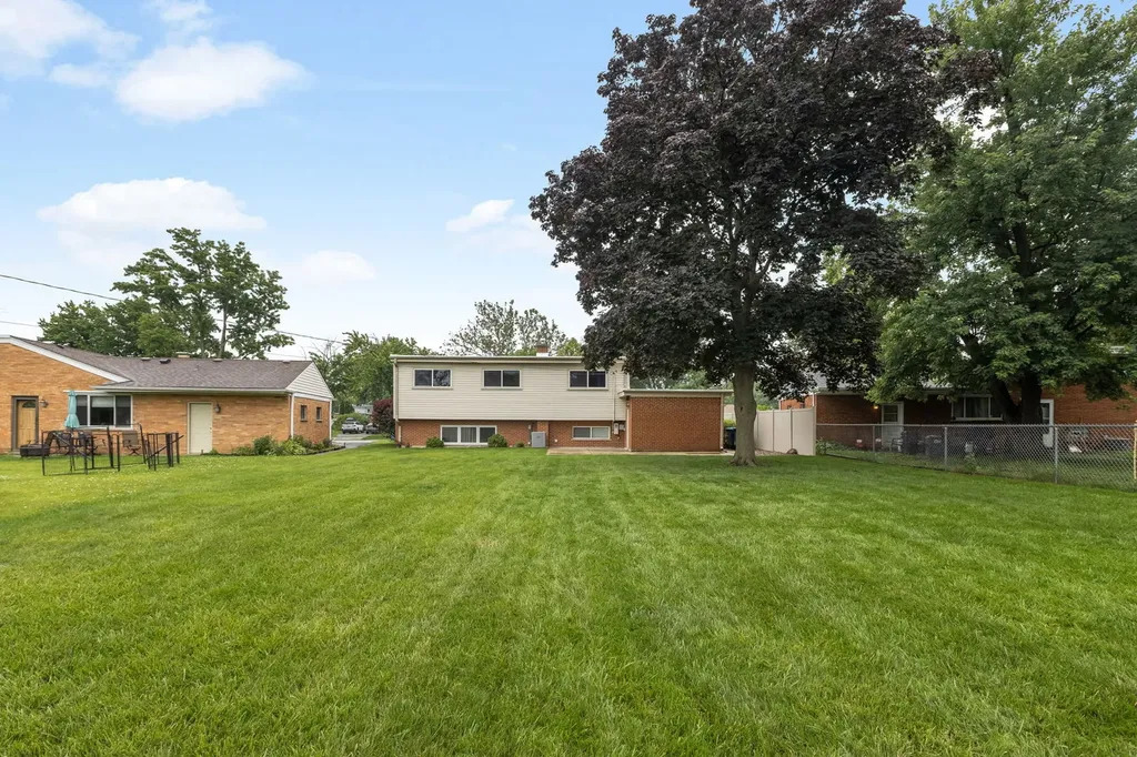 427 East Atwater Avenue Elmhurst IL 60126