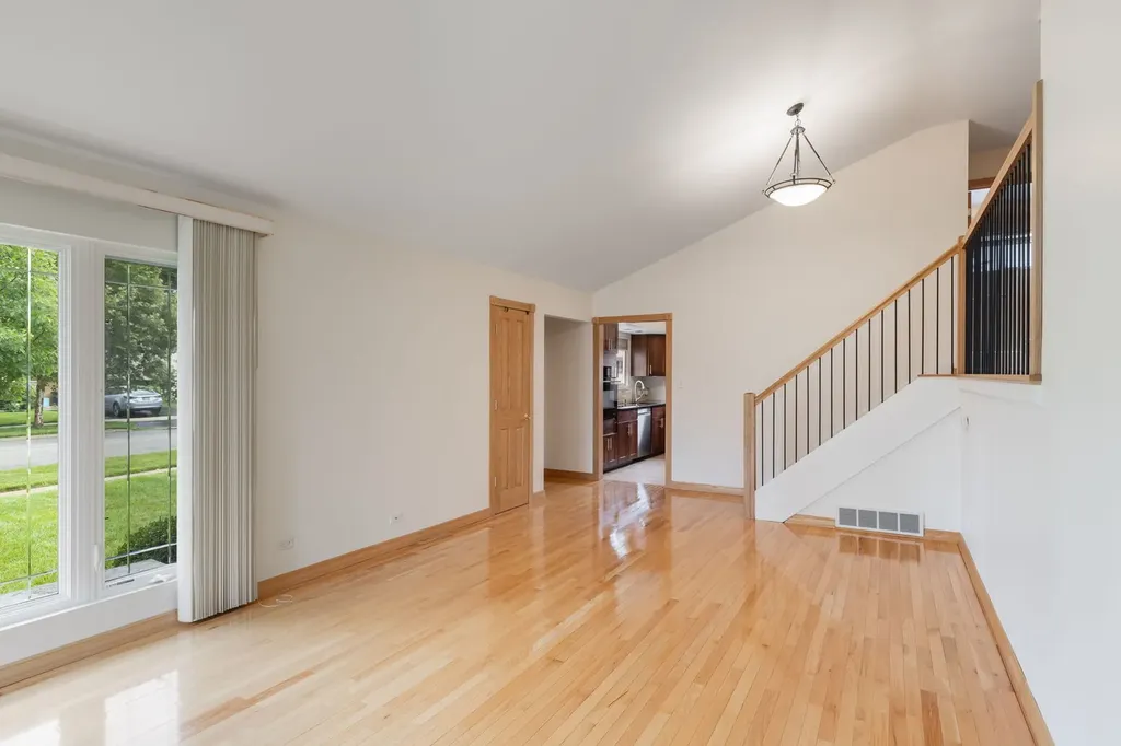 427 East Atwater Avenue Elmhurst IL 60126