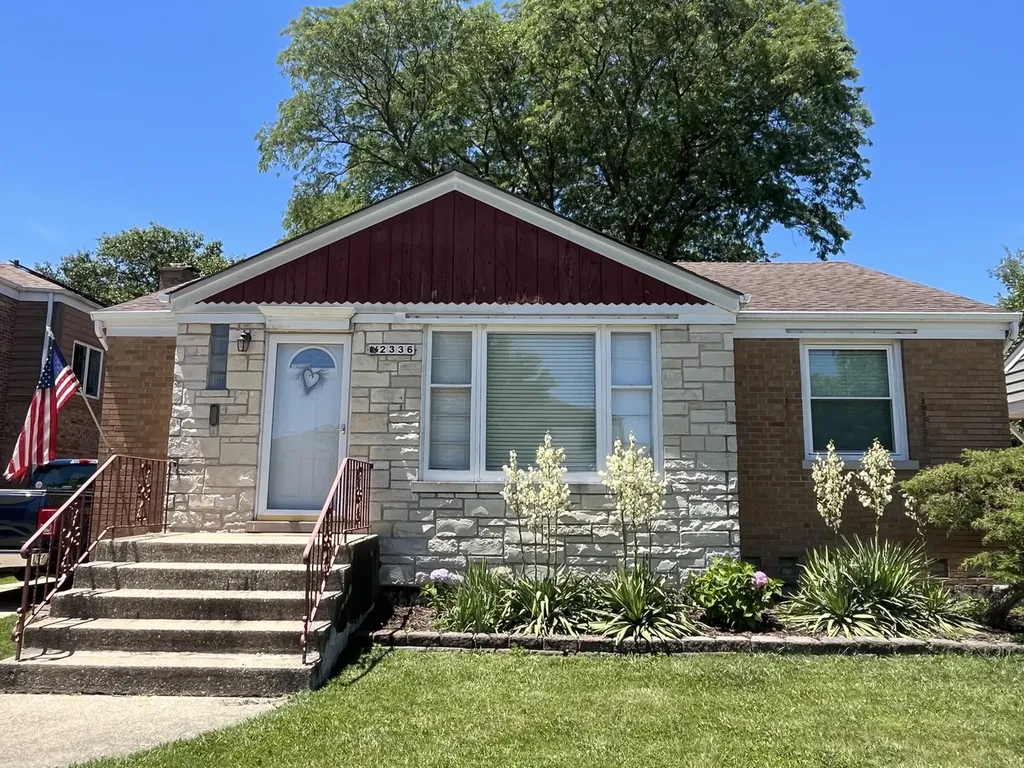 2336 South 5th Avenue North Riverside IL 60546