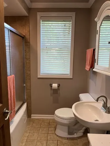 2336 South 5th Avenue North Riverside IL 60546