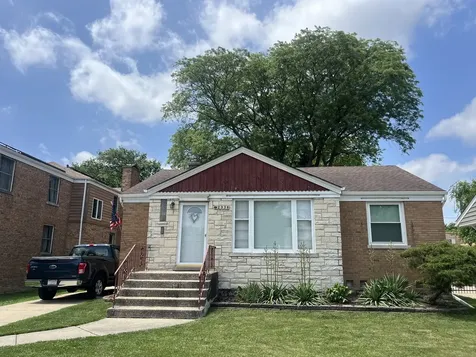 2336 South 5th Avenue North Riverside IL 60546