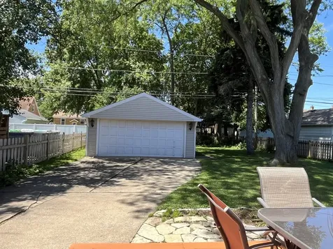 2336 South 5th Avenue North Riverside IL 60546