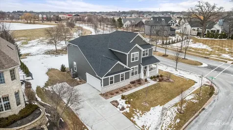 3667 Peregrine Way Elgin IL 60124
