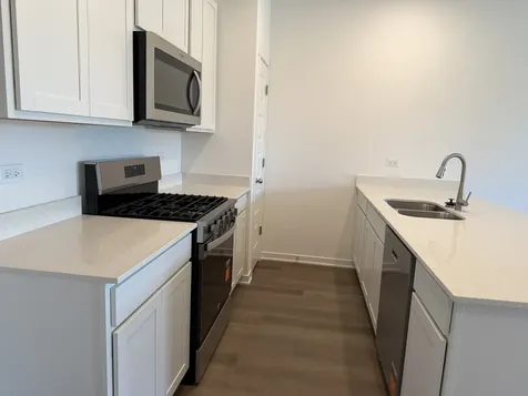 2132 Bodega Road Oswego IL 60543