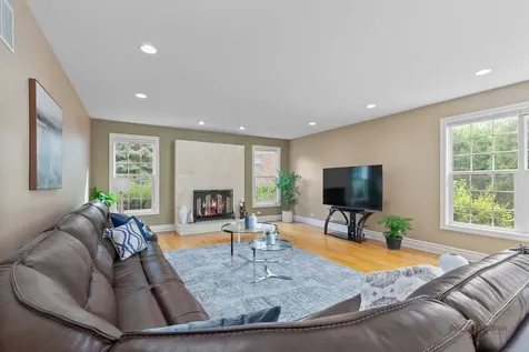 312 Camargo Court Vernon Hills IL 60061