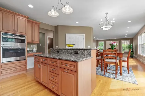 312 Camargo Court Vernon Hills IL 60061