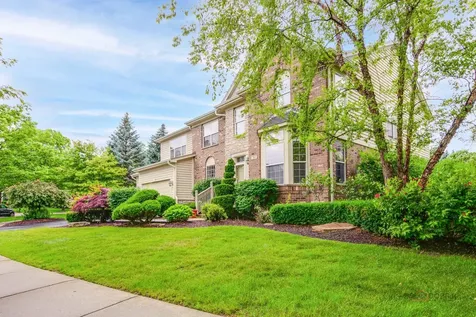 312 Camargo Court Vernon Hills IL 60061
