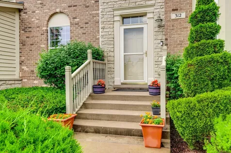 312 Camargo Court Vernon Hills IL 60061