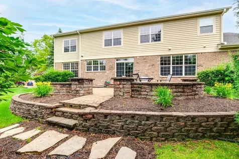 312 Camargo Court Vernon Hills IL 60061