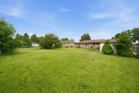 5425 West 83rd Place Burbank IL 60459