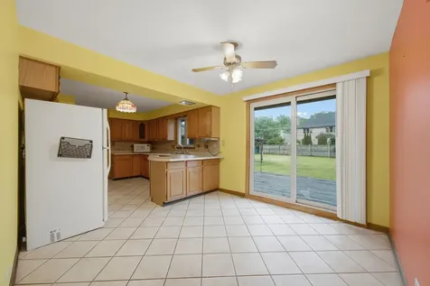 5425 West 83rd Place Burbank IL 60459