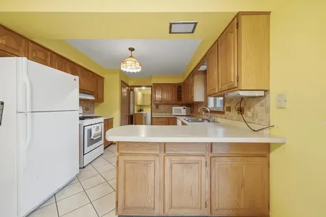 5425 West 83rd Place Burbank IL 60459