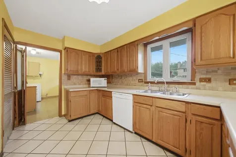 5425 West 83rd Place Burbank IL 60459