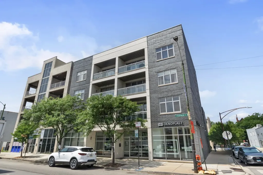 1601 West Pearson Street Chicago IL 60622