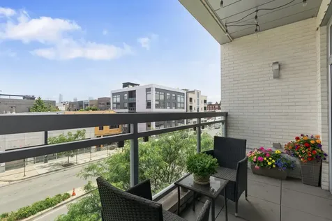 1601 West Pearson Street Chicago IL 60622