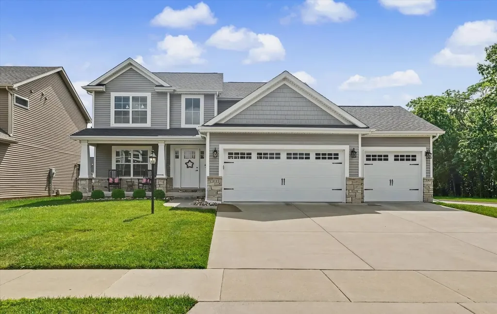 1312 Garwood Drive Mahomet IL 61853
