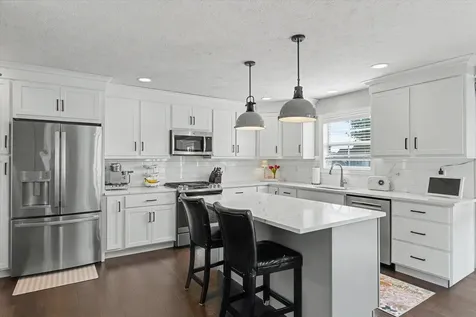 1312 Garwood Drive Mahomet IL 61853