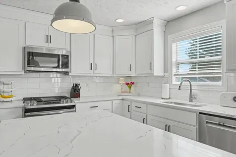 1312 Garwood Drive Mahomet IL 61853