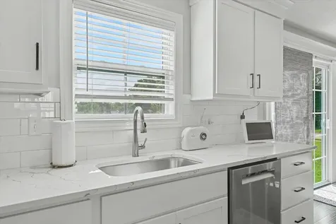 1312 Garwood Drive Mahomet IL 61853