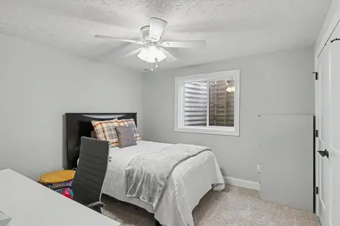 1312 Garwood Drive Mahomet IL 61853