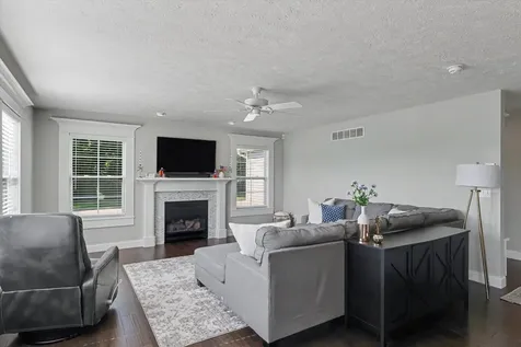 1312 Garwood Drive Mahomet IL 61853