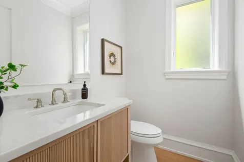1942 North Orchard Street Chicago IL 60614