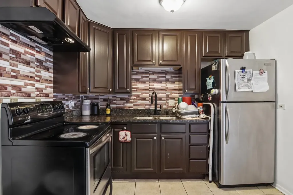 7206 West Wellington Avenue Chicago IL 60707