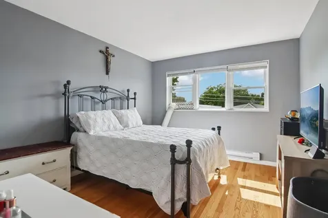 7206 West Wellington Avenue Chicago IL 60707