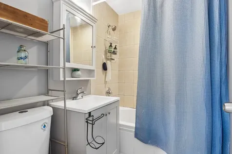 7206 West Wellington Avenue Chicago IL 60707