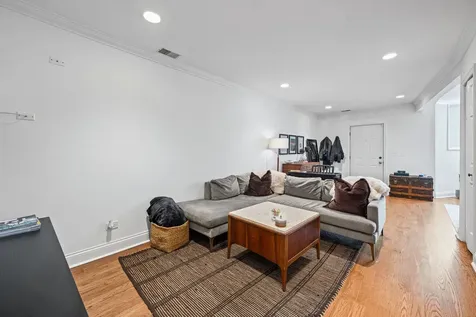 2216 North Sedgwick Street Chicago IL 60614