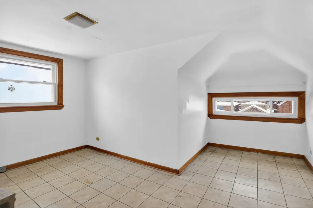 8330 South Essex Avenue Chicago IL 60617