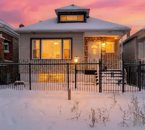 8330 South Essex Avenue Chicago IL 60617