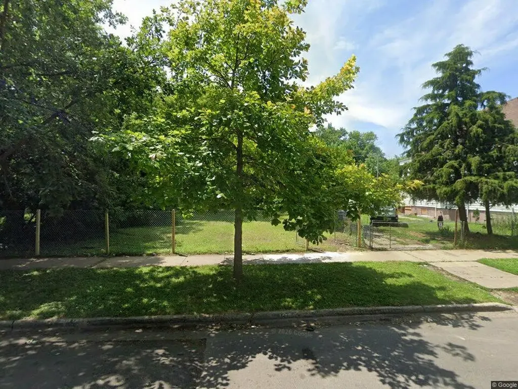 5620 South Peoria Street Chicago IL 60621