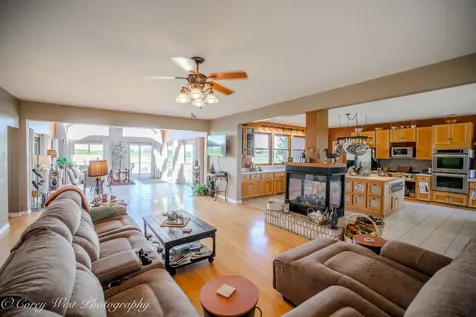 1869 Woodlawn Road Steward IL 60553
