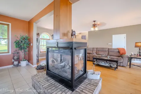 1869 Woodlawn Road Steward IL 60553