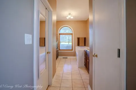 1869 Woodlawn Road Steward IL 60553