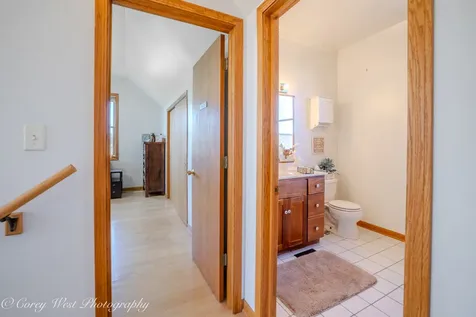 1869 Woodlawn Road Steward IL 60553