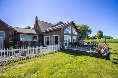 1869 Woodlawn Road Steward IL 60553